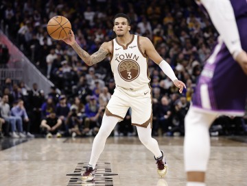 博鱼电竞首页-理查德单场6断！成为09-10赛季库里后单场抢断最多的勇士新秀