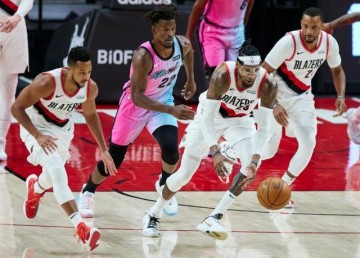 博鱼电竞官方网站-【交易流言】开拓者下一步送走CJ？猛龙四处寻觅中锋